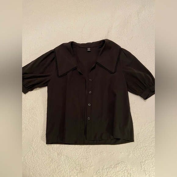 Black button up blouse - Picture 3 of 4